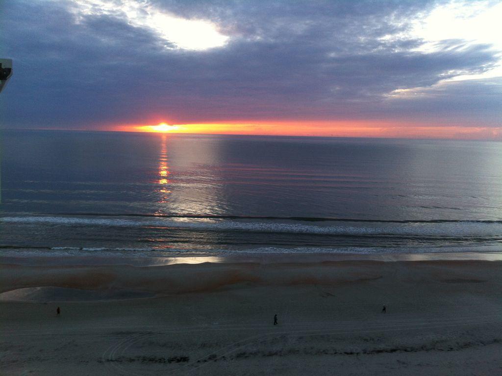 Penthouse Floor 1 Bedroom Resort Condo Direct Oceanfront Wyndham Ocean Walk - Daytona Funland 1908 Daytona Beach Bagian luar foto